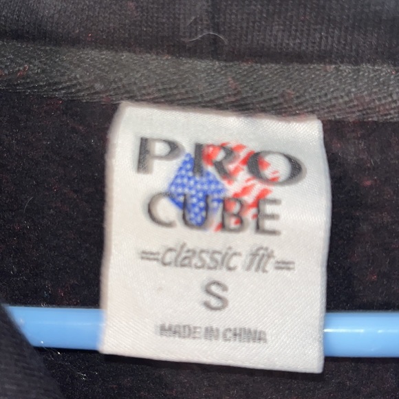 Men’s Pro Cube patriotic Hoodie, Small, Honor Respect - Picture 3 of 4